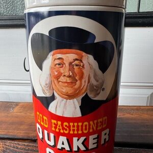 Vintage Old Fashioned Quaker Oats cookie far